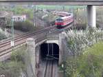 ein S-Bahn-Langzug ca. 8 km n�rdlich von Stuttgart-Hbf, 14.4.2005 (Jonas) ...