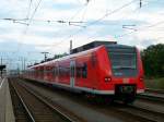425 252 beim Rangieren durch den Hauptbahnhof Karlsruhe. Aufgenommen am ...