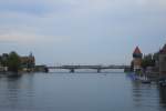 Zwei Seehasen auf der Rheinbr�cke zu Konstanz. Fotografiert von der ...