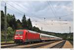 DB 101.117 in der Trasse des ICE228. Tullnerbach-Pressbaum, 5.9.2009.  ...
