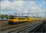 E-Lok 1830 war am 05.09.09 mit DoStos im Bahnhof von ...