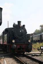 bochum-dahlhausen-museum Hespertalbahn f�hrt in Bochum Dahlhausen ein