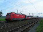 BR 101 mit Zugen 101 069-3 ist mit OEC690
'Schloss Porcia Spittal an der Drau' bei Redl-Zipf (Ober�sterreich) unterwegs ;090916