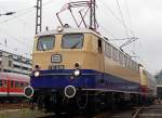 E10 1239 mit 103 226-7 im Schlepp , aufgenommen beim ...