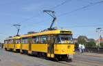 Stra�enbahn der DVB auf der Augustusbr�cke in Dresden. Tatra Triebwagen, ...