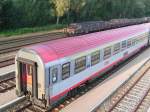 ABmz618130-90000-3 ist als Wagen21 im D966 eingereiht;090926  ...