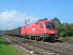 1116 093-4 zieht einen G�terzug bei Redl-Zipf in Richtung Linz;090923 ...