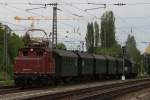 70 083 + 169 005-6 mit einem Sonderzu am Heimeranplatz ...