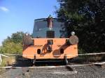 Feldbahnloks Diese Lok kommt wahrscheinlich nicht mehr im Guldentaler Feldbahnmuseum zum fahren. Weil sie n�mlich die falsche Spurweite besitzt. Aufgenommen am 26.09.2009 im Guldentaler Feldbahnmuseum.