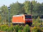 145 031-1 f�hrt am 26.9.2009 Lz durch Leipzig-Sch�nefeld.  ...