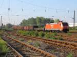 152 094-9 durchf�hrt mit einem kurzen G�terzug Leipzig-Sch�nefeld. (26.9.2009)  ...