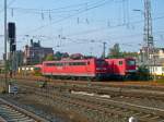 151 040-3 und 155 147-2 direkt nebeneinander abgestellt im Bahnhof ...