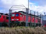 233 127 abgestellt in der Arbeitsb�hne im Bw Rostock-Seehafen am ...