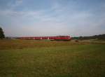 218 432-3 zieht ihre RB 13963 auf dem weg von ...