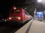 BR 115 166 im Dresdner Hbf. Sie hat den Euro-Night ...