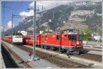 RE1237 kreuzt RE1133 bei der Einfahrt Chur Gbf. (28.09.2009)  ...