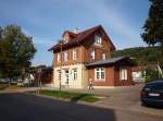 kbs-761-teckbahn Bahnhof (Haltestelle) Unterlenningen von der Stra�enseite aus gesehen. (28.09.2009)