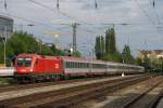 br-1116-vor-personenzugen 1116 185-8 mit einem EC in M�nchen Heimeranplatz am 30.05.09