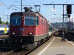 Re 4/4 11202 am 8.5.05 in Zug  ...