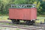 Rjunkanbanen Ein alter G�terwagen der RjB steht neben anderen historischen Fahrzeugen am Bahnhof von Rjukan; 27.09.2009