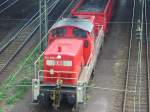 294-809 rangiert ihren schweren Metall-und Holzschrottzug in Mannheim Rbf.  ...