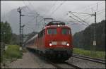 Die M�nchener 110 411 (9180 6110 411-6 D-DB) erreicht mit ...