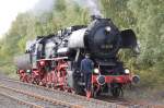 Die Br 52 8038 des Weserberglandexpress beim Umsetzen am 4.10.09 ...