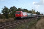 185 630-1 HGK zieht einen Sonderzug am 4.10.2009 bei Peine ...