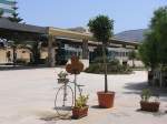 Bahnhof Trapani mit BR 663, 668 und ein Fahrrad am ...
