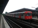 U-Bahnlinie 3 nach U-Bahnhof Wandsbek Gartenstadt im S+U Bahnhof Barmbek. ...