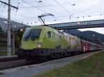 Am 08.10.2009 bespannte die 1116.033-0 Telekom den 25 min. versp�teten ...