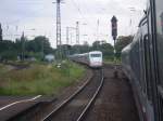 Aus einem IC fotografiert der entgegenkommende ICE Basel SBB- Hamburg-Altona ...