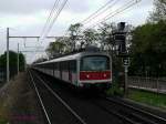 Der unmodernisierte RATP RER(S-Bahn)-Triebzug M.15142 ist unterwegs auf der Pariser ...