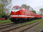 229 188-8 steht am 10.10.2009 im Bw Weimar. Im Hintergrund ... 229 188-8 steht am 10.10.2009 im Bw Weimar. Im Hintergrund ...