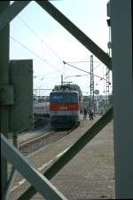 Thema Bahnsteigbilder II: Eine weitere M�glichkeit, Gegenlicht und langweiliger Bildgestaltung ...