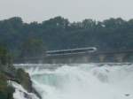 rabe-526-stadler-gtw SBB - RABe 526 ... auf der Br�cke beim Rheinfall aufgenommen aus einem Schiff vor dem Rheinfall am 11.09.2009
