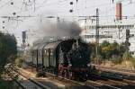 70 083 mit Sonderzug am 03.10.2009 am Heimeranplatz in M�nchen. ...