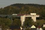 Am Nachmittag des 03.10.09 �berqueren die Ferkeltaxen 772 367, mit ...