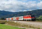 1142 705 mit dem R3940 am 05.09.2009
kurz nach der Abfahrt ...