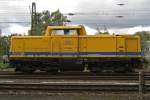 DBG 212 306 f�hrt am 12.10.09 in Duisburg-Entenfang ab  ...