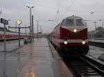 119 158-4 bei der Einfahrt in Halle (Saale) Hbf am ...