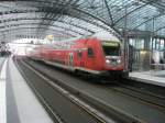 Hier ein RE1 nach Brandenburg Hbf., bei der Einfahrt am ...