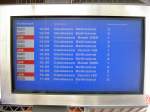Eine Zugzielanzeige im Bahnhof Locarno Anfang Oktober 2009. Sehr �bersichtlich ...