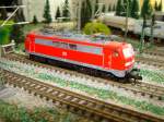 Sonstige BR 111 199 in verkehrsroter Farbgebung, am 17.06.2009, Epoche V.