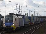 br-182-private ES 64 U2 - 064 mit einem G�terzug irgendwo bei Rheinhausen 18.10.09