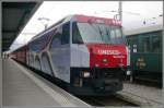 e-loks-ge-4-4-iii RE 1045 nach Davos Platz mit Ge 4/4 III 650 'Seewis-Valzeina' abfahrbereit in Landquart. (18.10.2009)