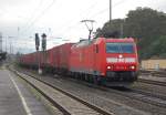185 124-5 mit einem Containerzug am 18.10.2009 durch Kreiensen  ...