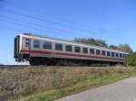 InterCity-Wagen an EuroCity-Wagen gekoppelt. (Bei Leutersberg).  ...