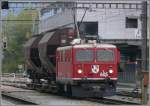 Ge 4/4 I 605 Silvretta kehrt mit leeren, geschemelten Getreidesilowagen ...