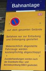 Direkt am Haupteingang (zum Foyer) von Berlin-Ostbahnhof: Befahren nur zur ...